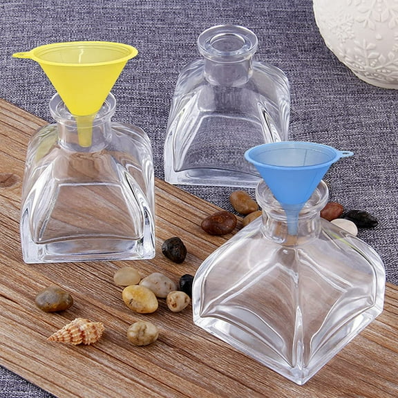 ROMANSENTIAL 5Pcs Portable Plastic Funnel for Kitchen Use Small Funnel with Short Handle