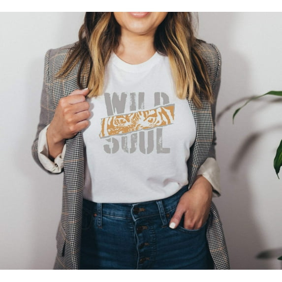 WILD SOUL Graphic Short sleeve T-Shirt