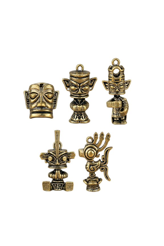 Cute Sanxingdui Keychain Aesthetic Keychain Accessories Car Key Rings for Womens
