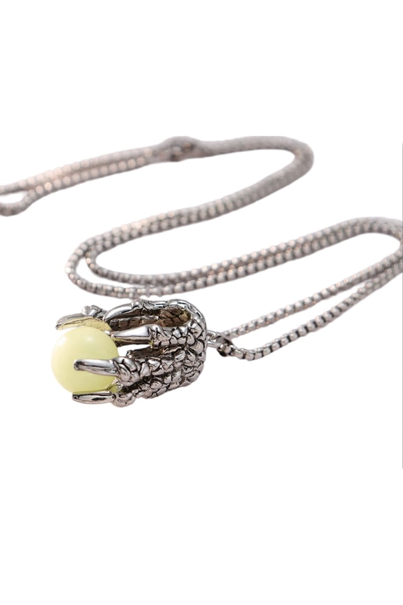 Eye Catching Pendant Necklace Dragon Claw Bead Pendant Clavicle Chain Accessory