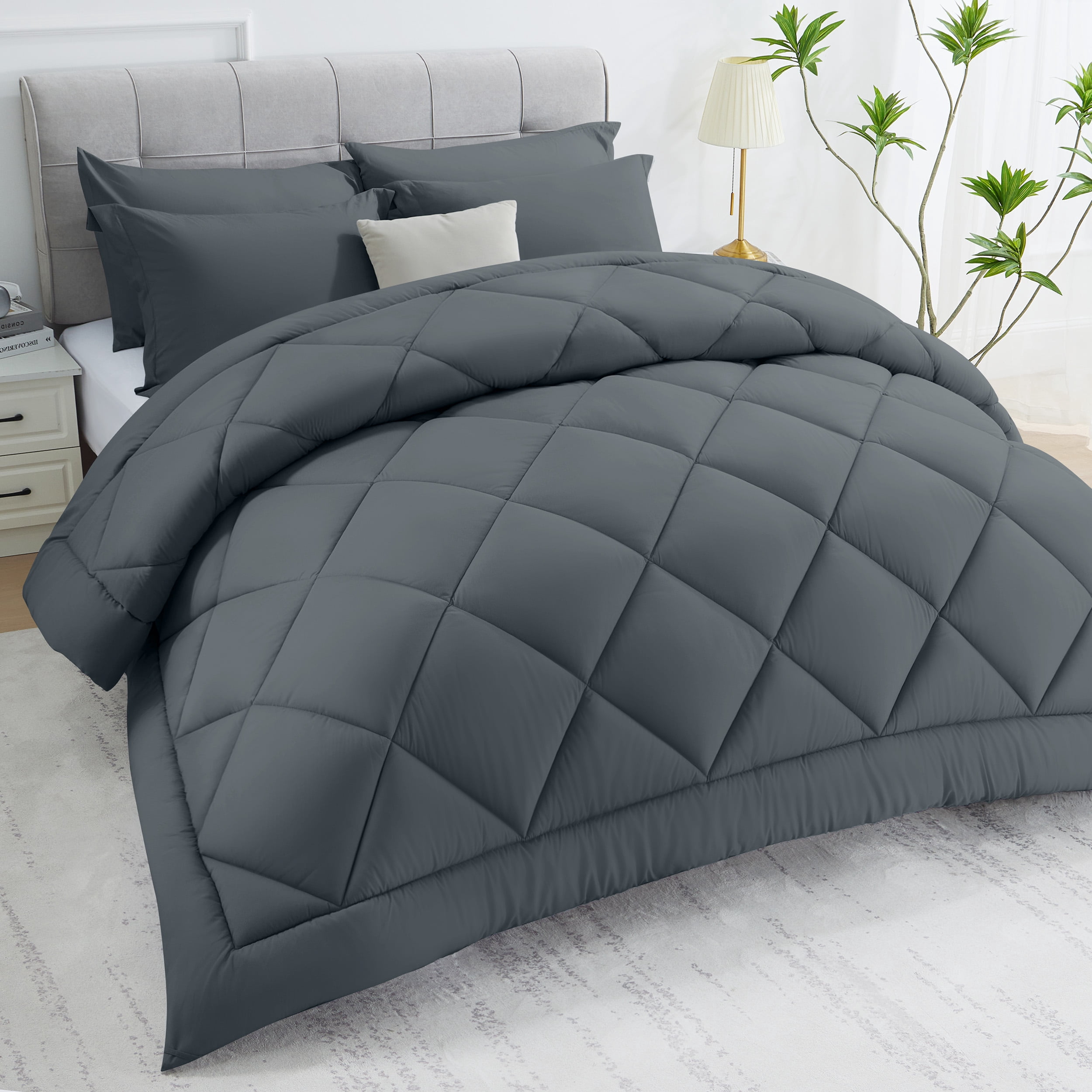 WISHEAD Comforter Queen Size All Season Soft Quilted Down Alternative Bedding Duvet Insert with Corner Tabs, Machine Washable, Dark Grey
