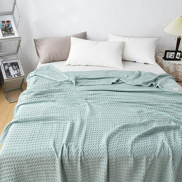 WJHWSX Lightweight Comforter King Size,Cooling Blanket for Night Sweats,Cooling Washable Quilt,Light Blue