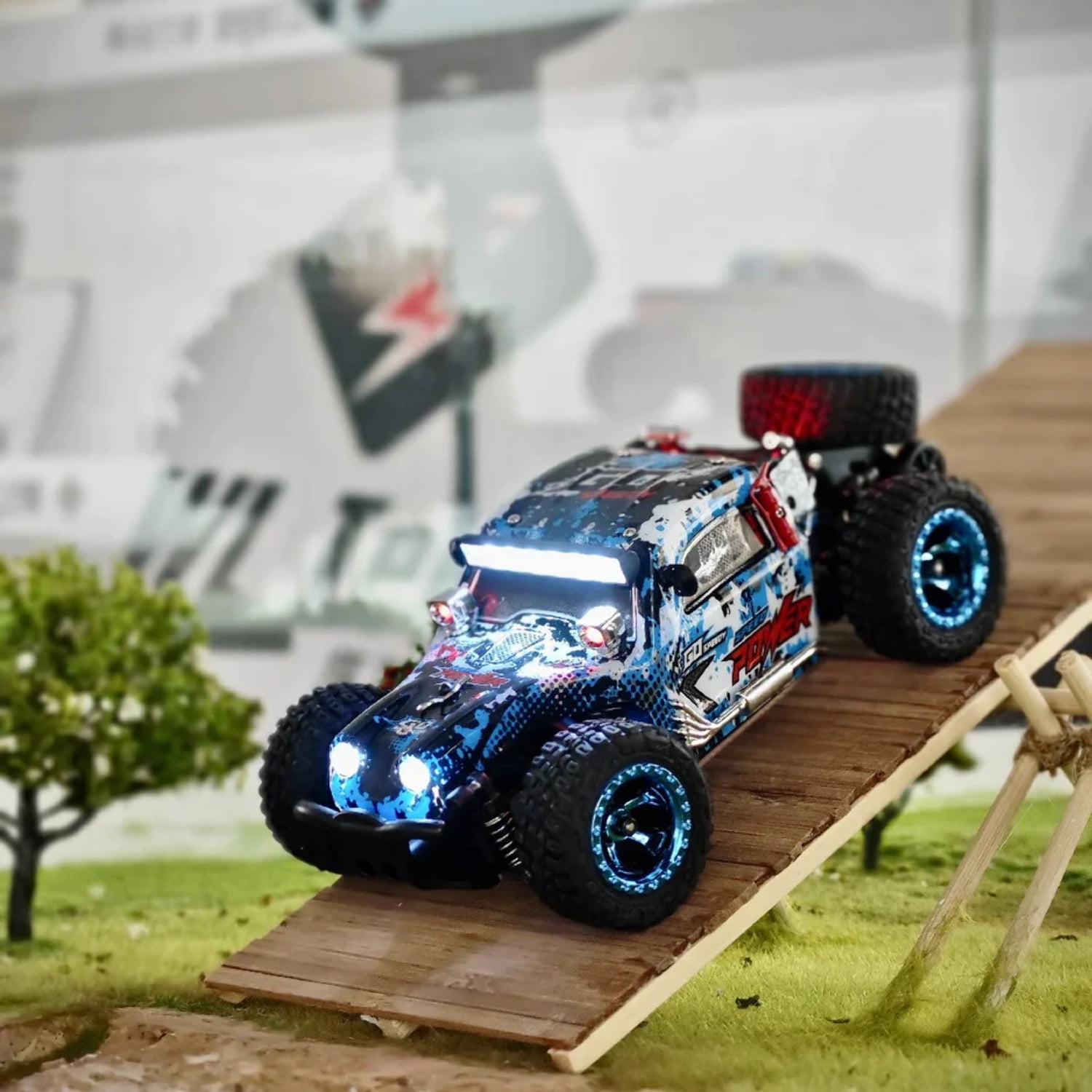WLtoys 2.4G 4WD 1/28 30KM/H Brushed RC OffRoad Full Proportional Vehicle with LED Lights