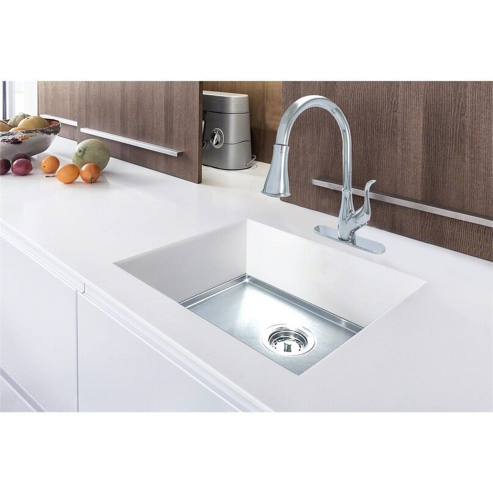 Chrome Single Handle Kitchen Faucet with Pull-out Spray