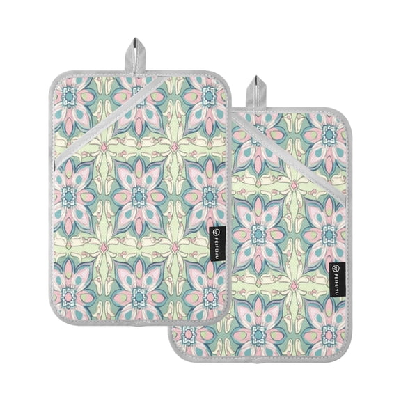 WOBOGO Persian Style Motifs Oven Mitts 2 Piece Heat Resistant 338 Degrees F Square Insulation Pads for A Wide Range of Cooking Occasions