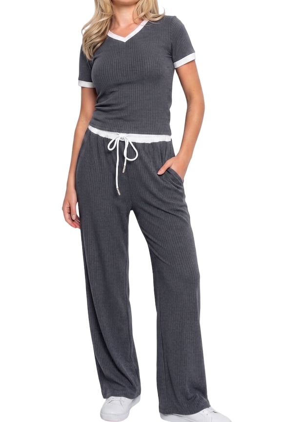 Women's 2 Piece Lounge Set V Neck Short Sleeve Top and Wide Leg Pants with Pockets Casual Travel Outfit for Vacation Airport Work from Home