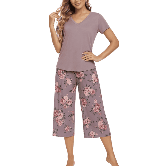 WQD Womens Pajama Sets 2 Piece Lounge Sets Soft Loungewear Comfy Pj Sets V Neck Short Sleeve Top and Capri Pants Loose Sleepwear with Pockets