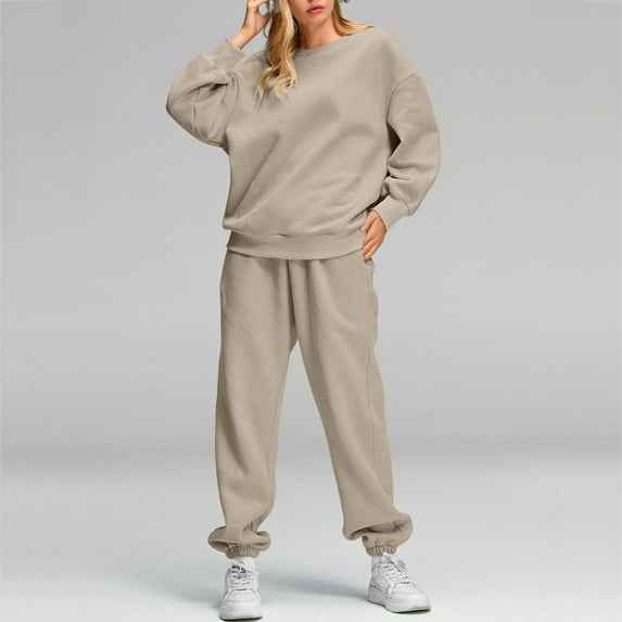 WREESH Women's 2025 Fall Fashion Oversized Long Sleeve Sweatshirt and Jogger Sweatpants 2-Piece Lounge Tracksuit with Pockets Beige