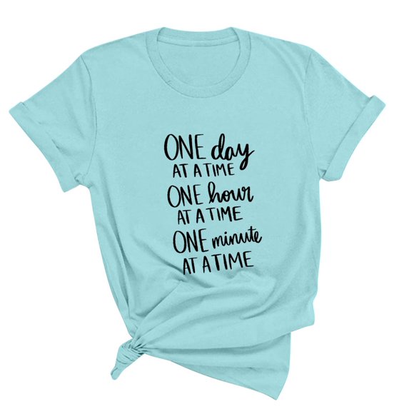 WREESH Women's Fashion Short Sleeve T-Shirts Cute Summer Tops with Graphic Print and Crew Neck Mint Green