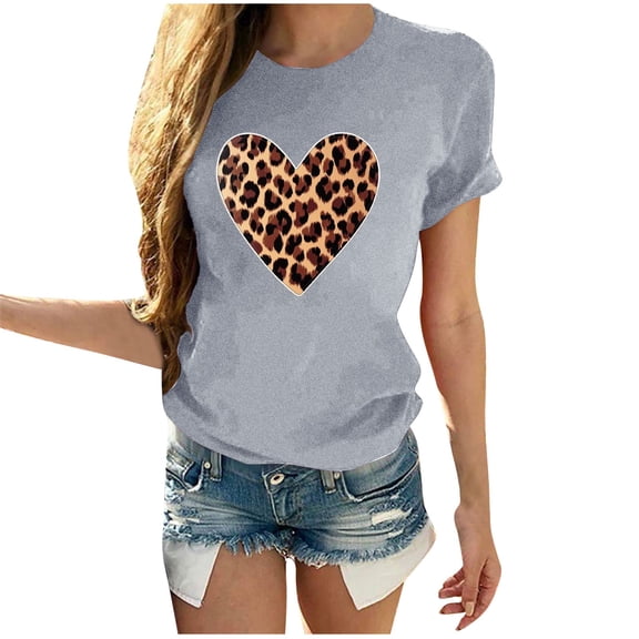 WREESH Women's Graphic T Shirts Valentine's Day Leopard Heart Printed Tees for 2025 Casual Short Sleeve Tee Tops Gray
