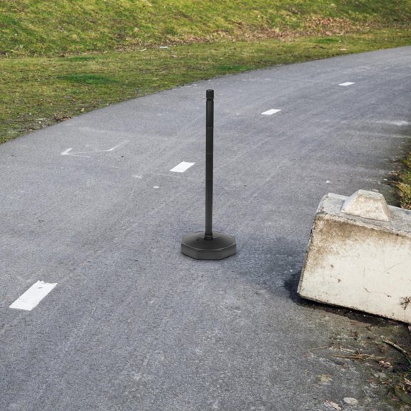 WRISTBIQUE Black Crowd Barrier Stanchion for Outdoor Use with Easy Assembly and Portability