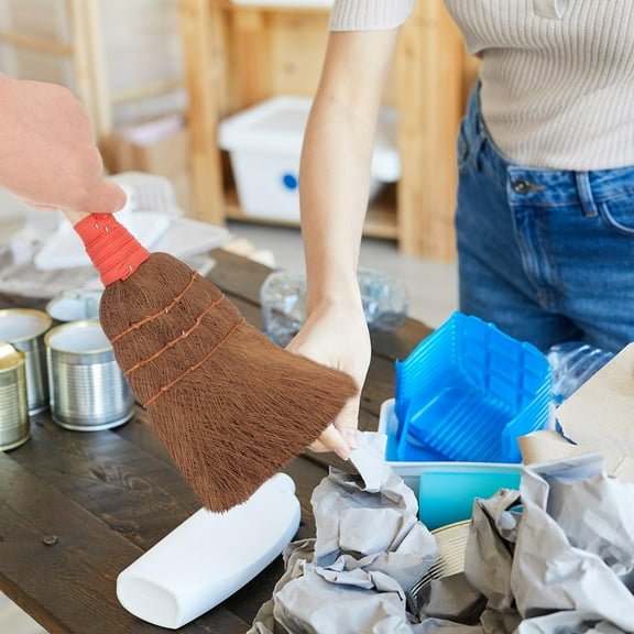 WRISTBIQUE Coffee Palm Fiber Cleaning Brush for Household Use 1Pcs Short Handle Mini Broom