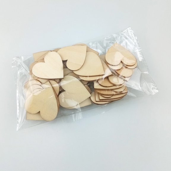 WRISTBIQUE 50Pcs Unfinished Wood Slices Love Shape Chips Smooth Sanded Surface for Holiday and Home Decoration