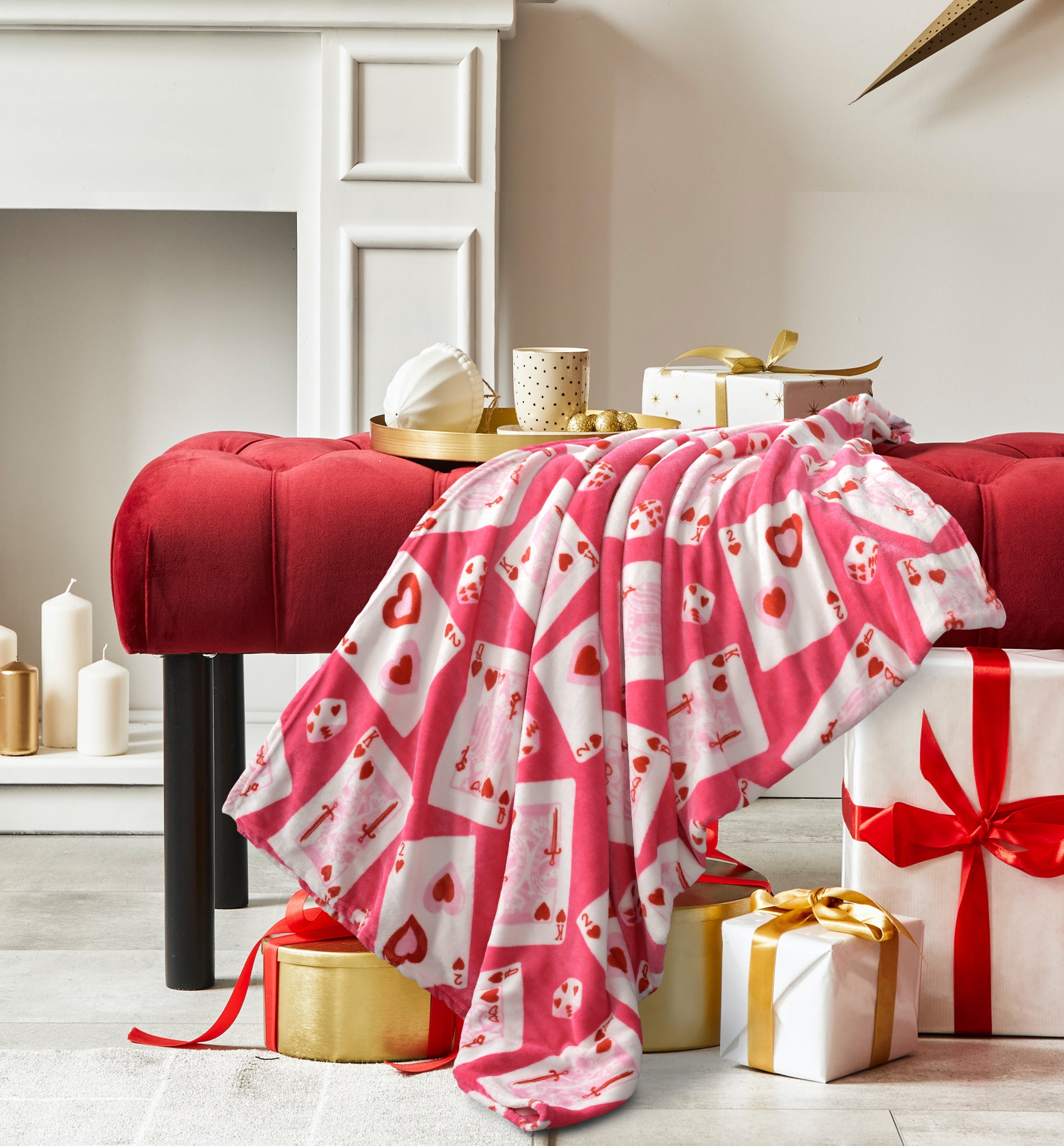 Way to Celebrate Super Soft Cozy Valentines Day Oversize Plush Throw Blankets, Cards