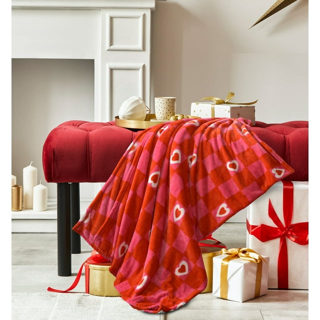 Way to Celebrate Super Soft Cozy Valentines Day Oversize Plush Throw Blankets, Check Hearts