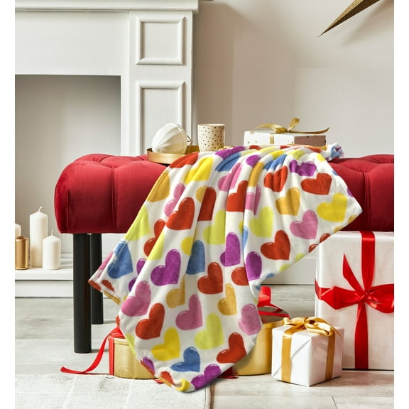 Way to Celebrate Super Soft Cozy Valentines Day Oversize Plush Throw Blankets, Hearts
