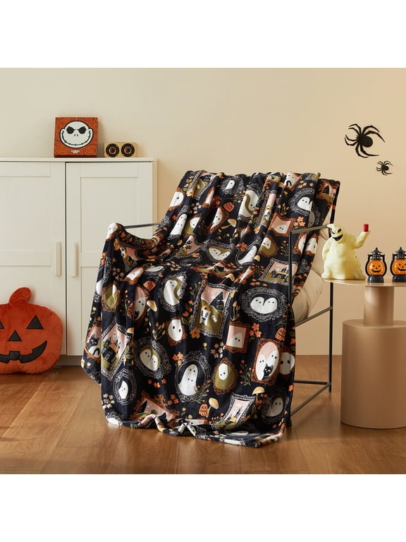 Halloween Ghosts Plush Oversized Couch Throw Blanket, Black, 50 x 72 in