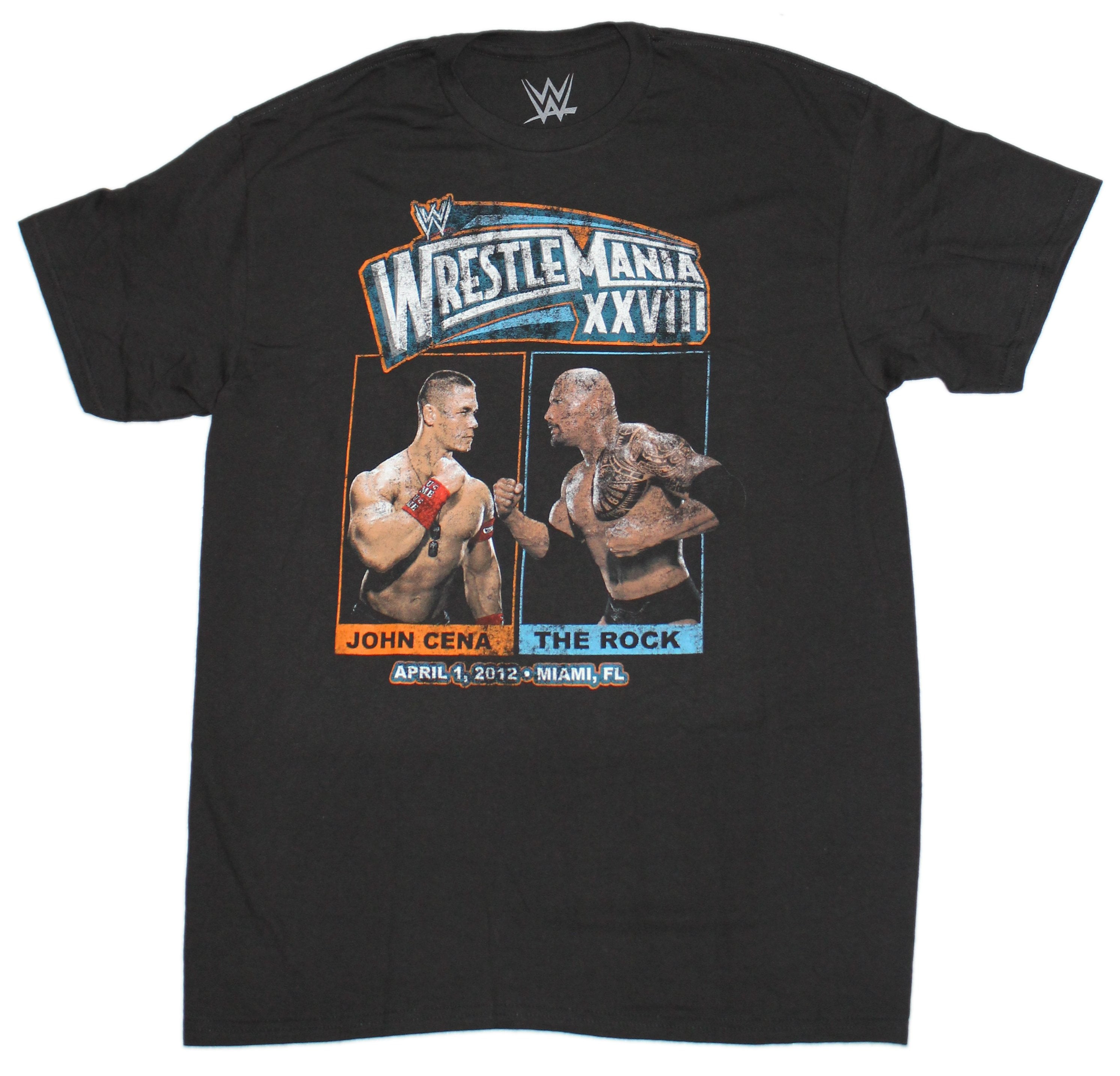 WWE Mens T-Shirt - Wrestlemania John Cena vs The Rock (Small)