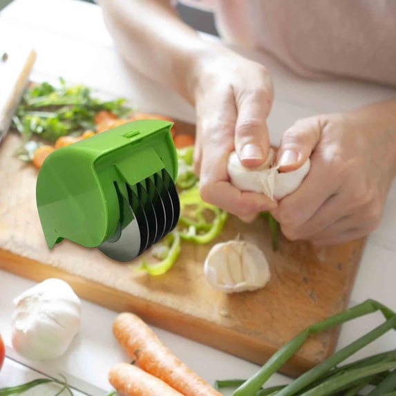 WZXPWT Herb Roller Mincer, Multifunctional Vegetable Cutter, Manual Parsley Chive Mint Chopper, Stainless Steel Blade Kitchen Tool
