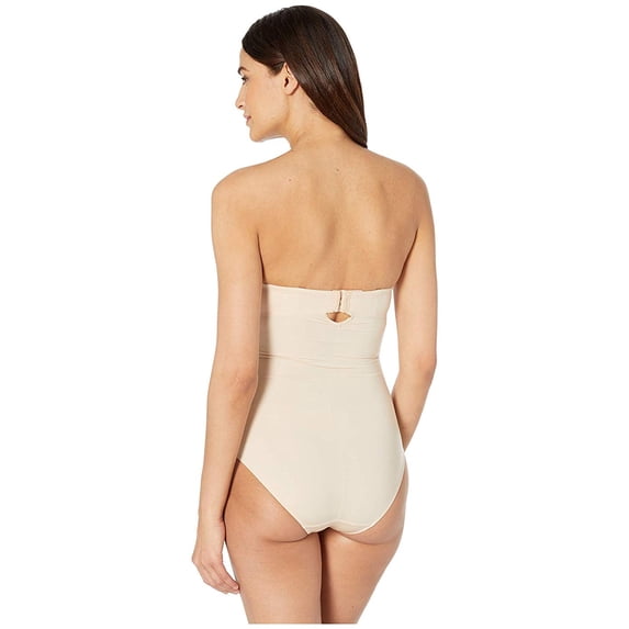 Wacoal Women's Red Carpet Bodysuit 40DD Sand