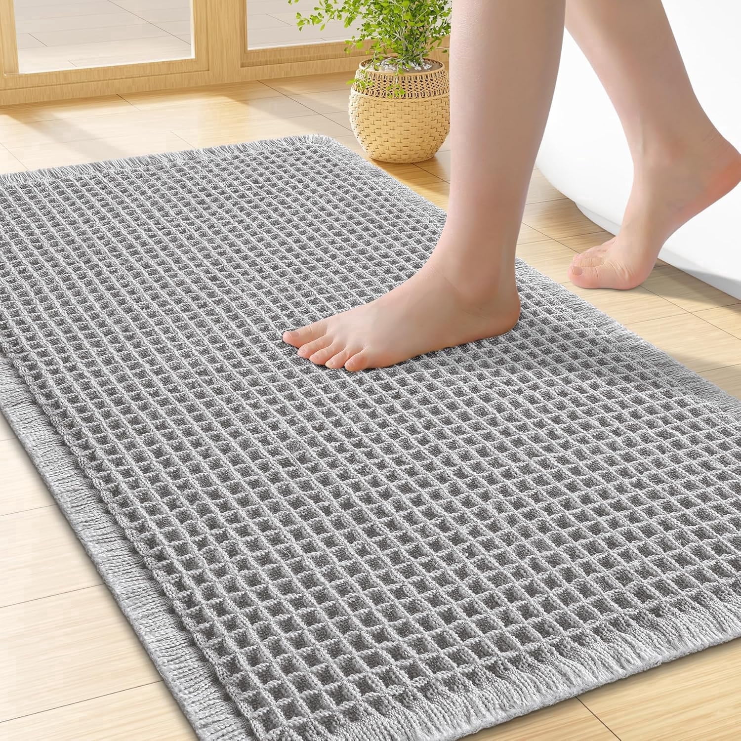Waffle Bath Mat 24"x17", Extra Soft Absorbent Bathroom Rug, Non-Slip, Quick Dry, Machine Washable, Grey
