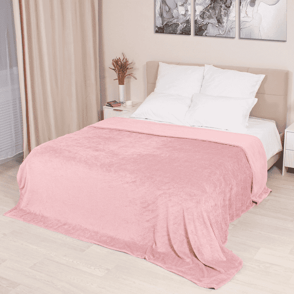 GPED Ultra Soft Throw Blanket, King Size Warm Cozy Blankets 260GSM for Couch Bed Chair, Breathable and Lightweight Blankets for All Seasons, Decor & Giftable Blanket, Pink