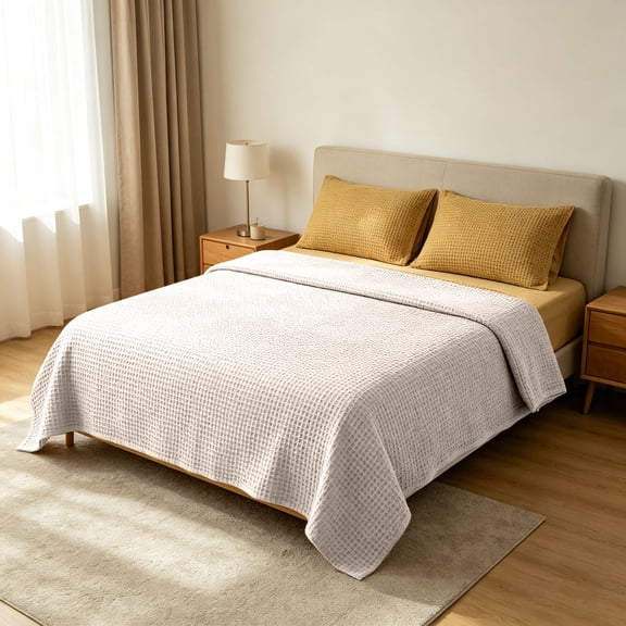 Waffle Weave Blanket Extra Large 90 x 78 Inch, Lightweight Breathable Soft Woven Blanket for Summer, Thin Blanket for Hot Sleepers, King Size Bed Cover for Spring Summer Home Decor (Khaki)