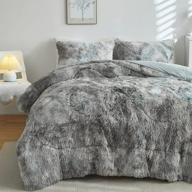 Wajade Queen Size Plush Comforter Set, Fuzzy Faux Fur 3PC Bedding Set