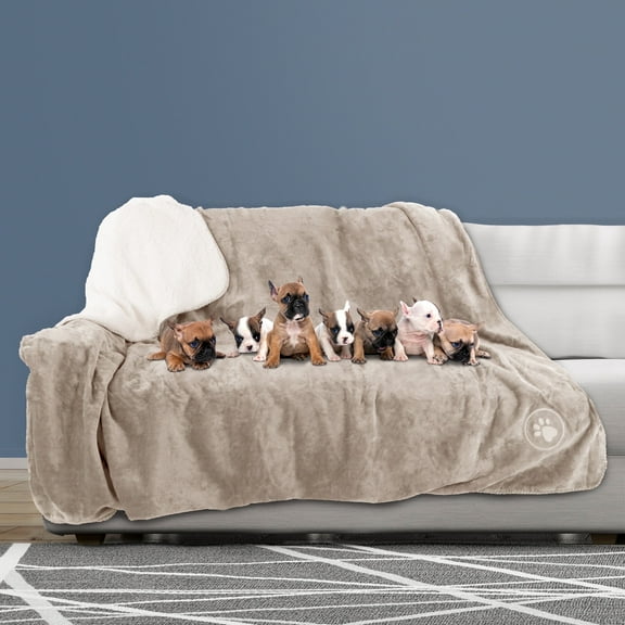 PETMAKER 60x70-Inch Reversible Sherpa Fleece Waterproof Dog Blanket (Tan)