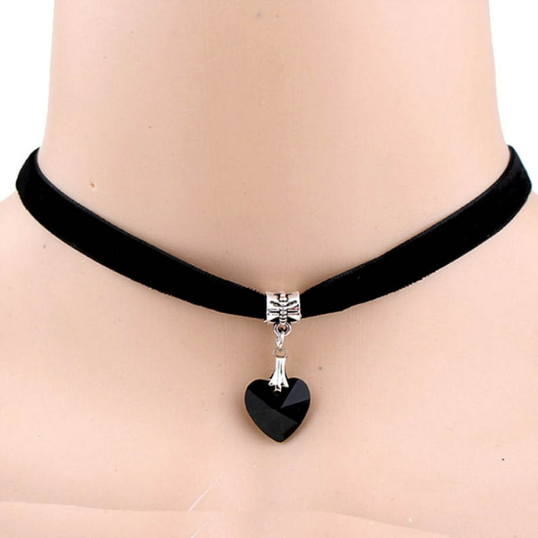 Walbest Women Gothic Heart Rhinestone Pendant Velvet Choker Short