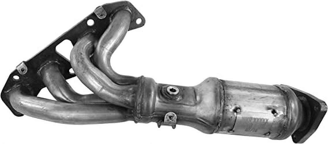 Walker Exhaust Ultra EPA 16616 Catalytic Converter with Integrated Exhaust Manifold Fits select: 2005-2019 NISSAN FRONTIER, 2009-2012 SUZUKI EQUATOR