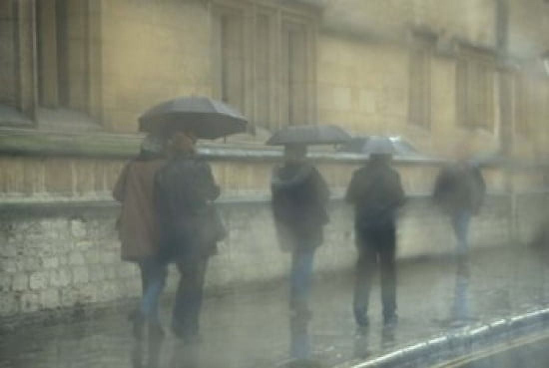Walking in the rain Oxford University England Canvas Art - Alan Klehr DanitaDelimont (18 x 12)