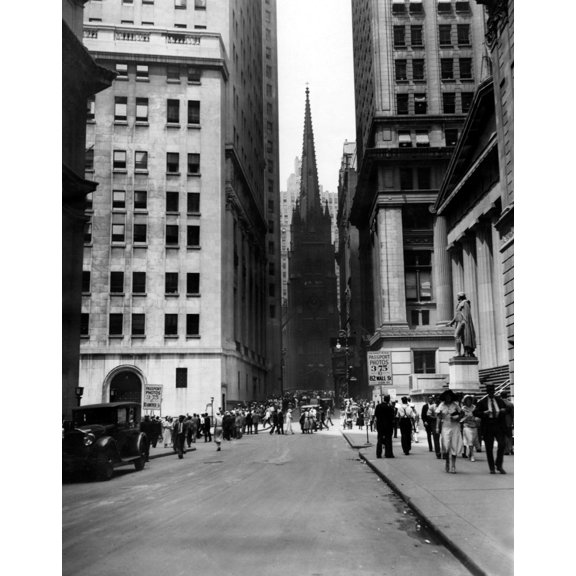 Wall Street-Trinity Church In The Background. N.Y. 8731 - Cpl ArchivesEverett Collection History (18 x 24)