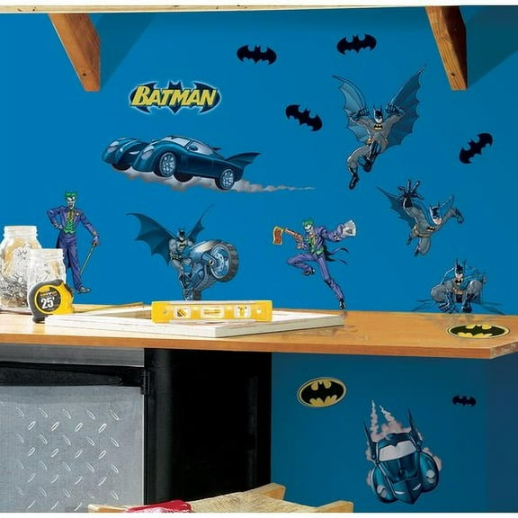 Wallhogs DC Comics ''Batman'' Gotham Guardian Cutout Wall Decal