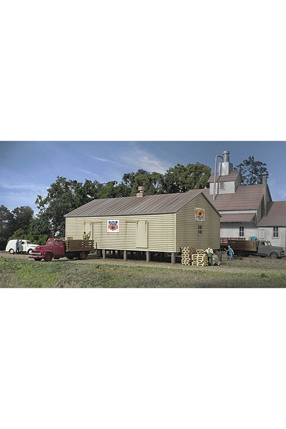 N Scale Building/Structure Kit Co-op Storage Shed Pilings