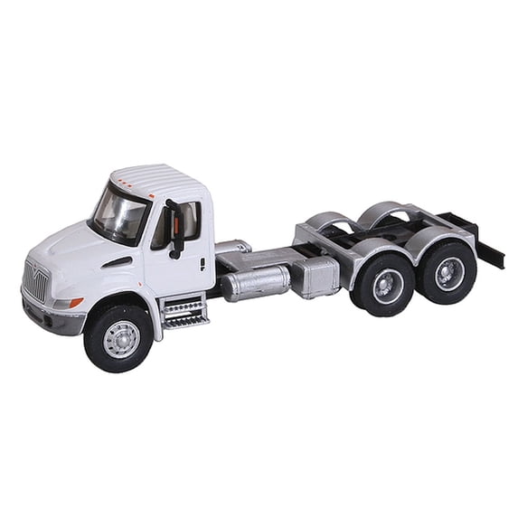 Walthers SceneMaster-Intl 4300 2-Axl Chassis - HO