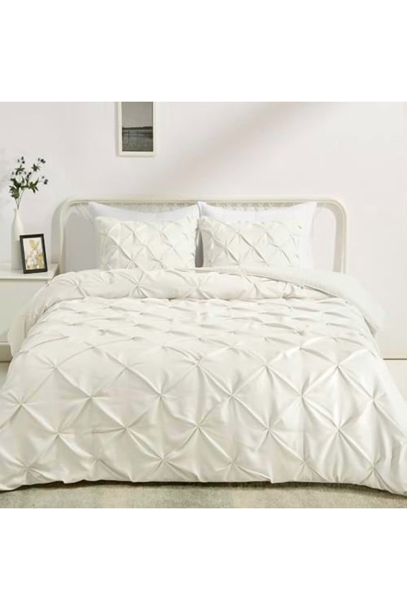 Warm, Breathable Queen Size Comforter Sets, All-Season Down-Alternative 3-Piece Bedding Set, Pinch Pleat Design, Full/Queen Size, Cream