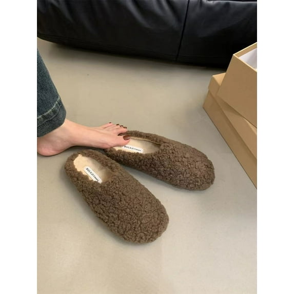 Warm Thicken Lamb Wool Slippers Women New 2024 Winter Fur Flat Mules Shoes Woman Designer Comfort Slip-on Outdoor Flat Slides (Brown,37)