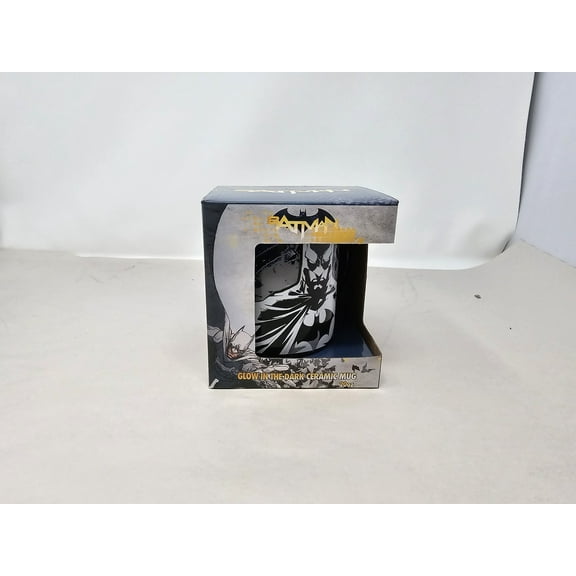 Warner Bros Batman 20oz Glow in the Dark Mug