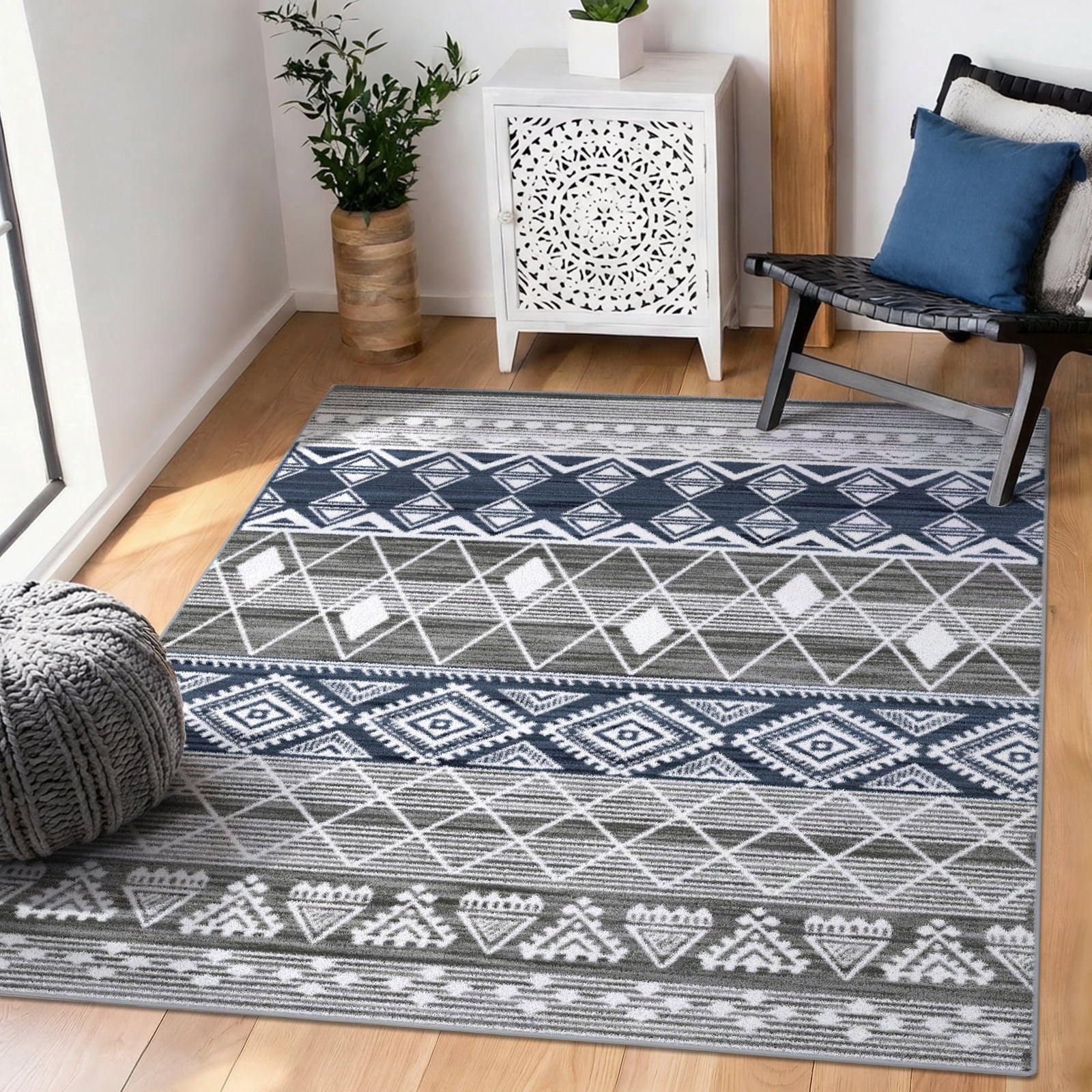 Washable Area Rug for Living Room, 4'x6' Bohemian Aztec Non-Slip indoor Rug, Soft Low Pile & Stain Resistant Polyester Geometric Carpet for Bedroom, Dining Room, Kitchen, Entryway, Nursery