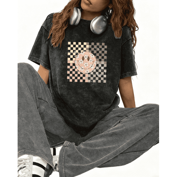 Washed Vintage Checker Smiley Graphic Trendy Tee T-Shirt Top Print Short Sleeve Black S-2XL Plus Size