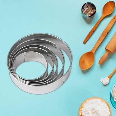 Washranp Cookie Cutters Shapes Baking Set,5Pcs Round Shape Biscuit Stainless Steel Metal Molds Cutters for Baking Valentines Day Cookie Cutters Kitchen Accessories