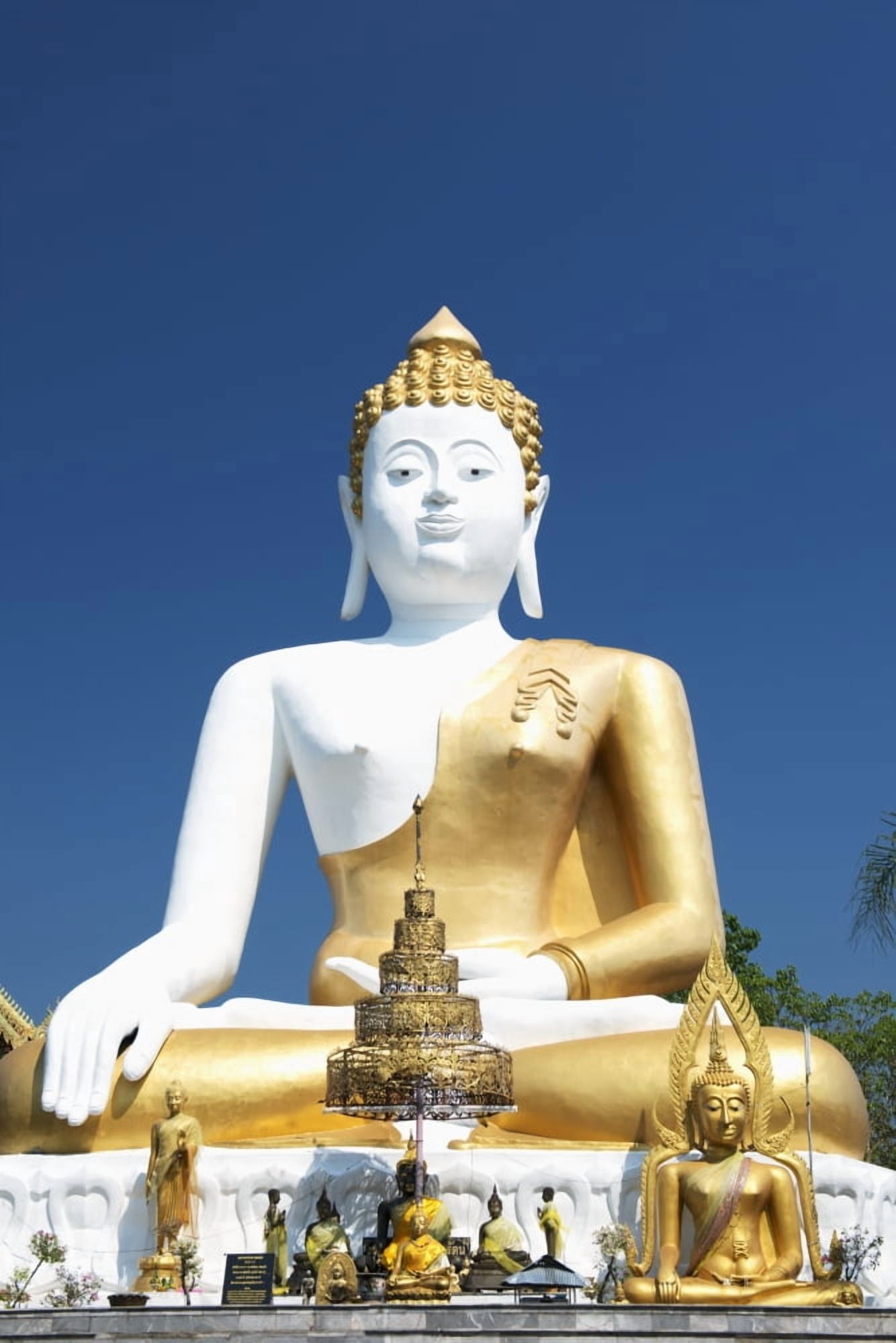 Wat Doi Kham Temple Buddha Chiang Mai Thailand Canvas Art - Stuart Corlett Design Pics (24 x 36)