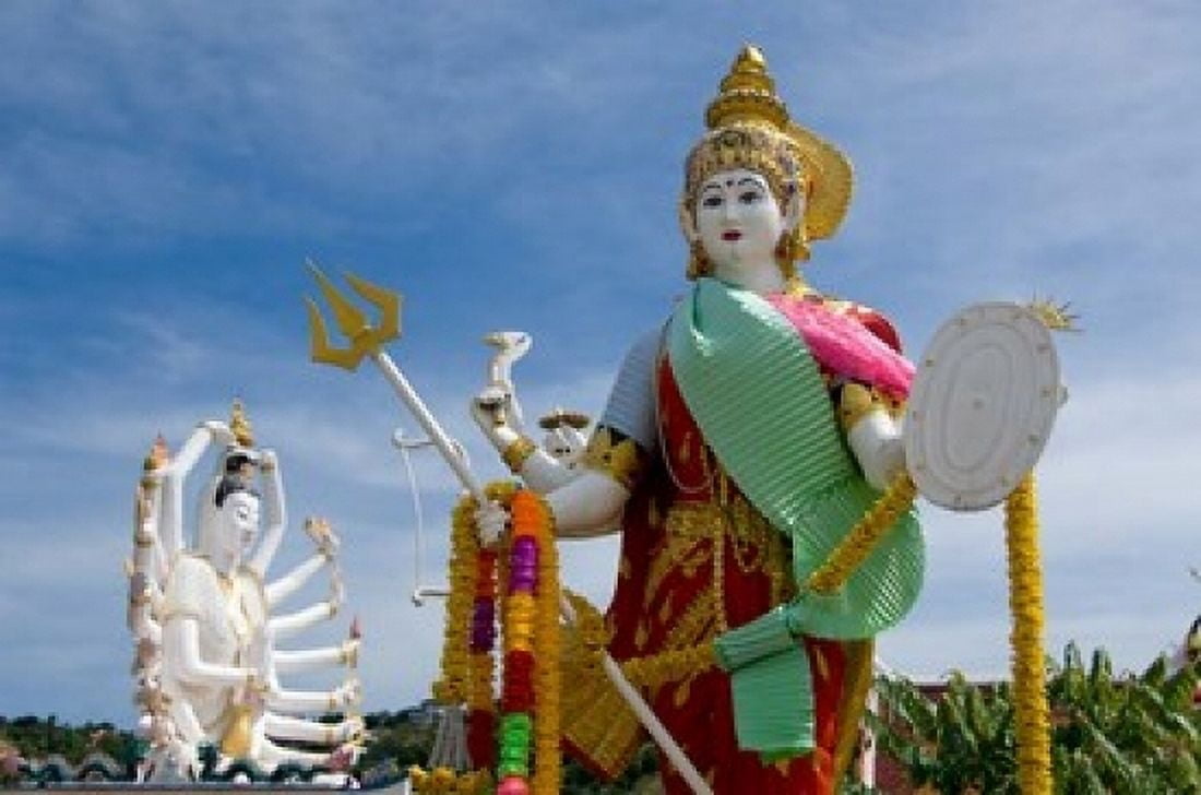 Wat Plai Laem Ko Samui Thailand Canvas Art - Cindy Miller Hopkins DanitaDelimont (36 x 24)