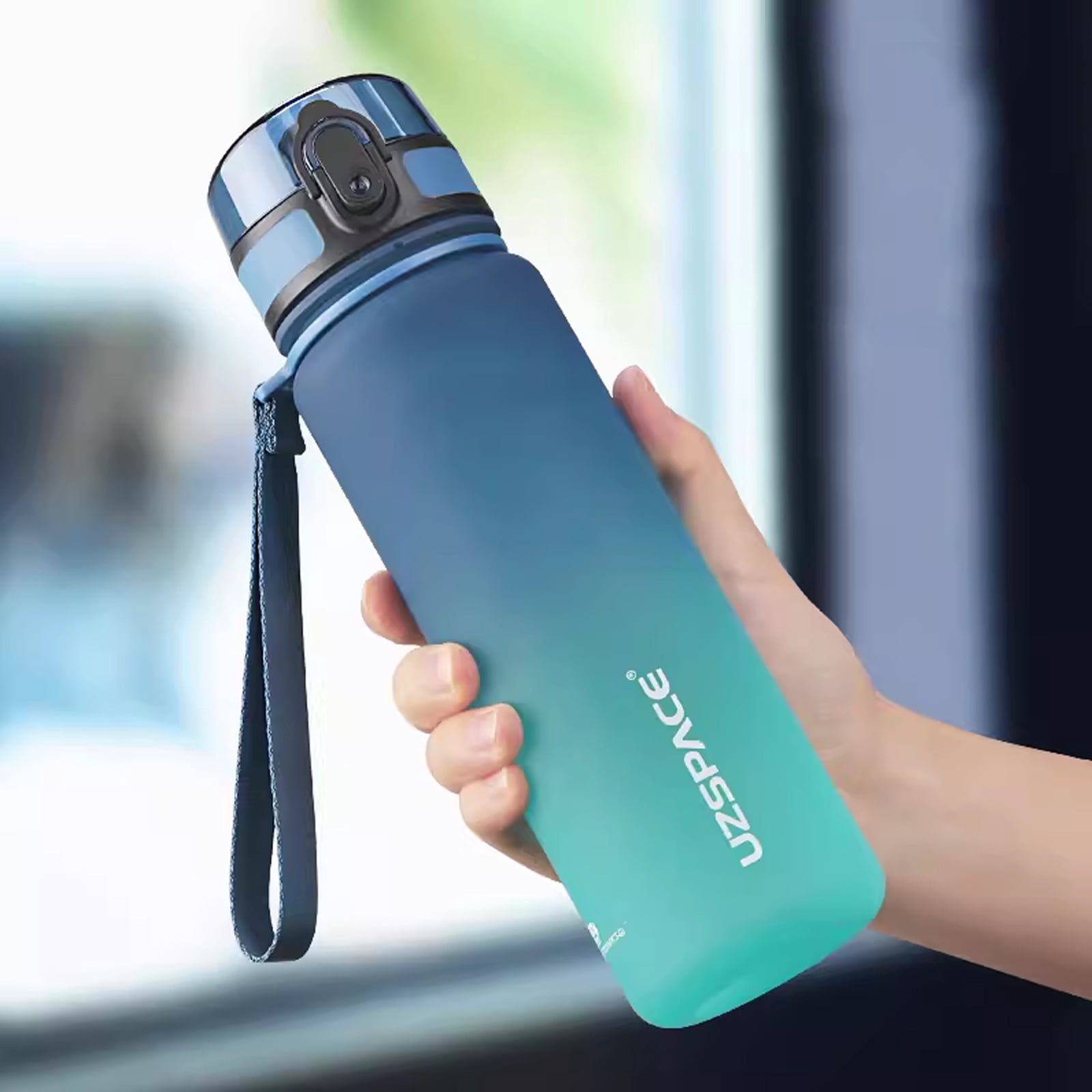 West Ham United FC Matte Aluminum Water Bottle - 16.9 Fl Oz (500ml), Maroon & Blue, Crest Design 3 thumbnail image