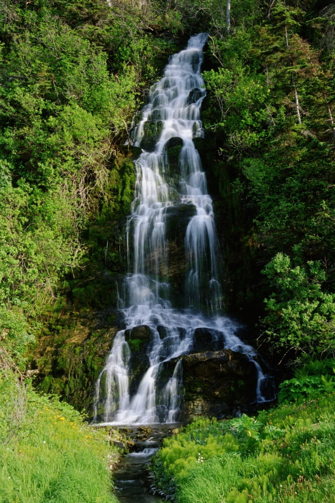 Waterfall La Martre Quebec Canvas Art - Mike Grandmaison Design Pics (24 x 36)
