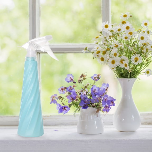 Watering Cans Showcase for Gardening – Hand Pressed Sprinkling Kettle with Candy and Flower Sprayer for Gentle Watering and Precise