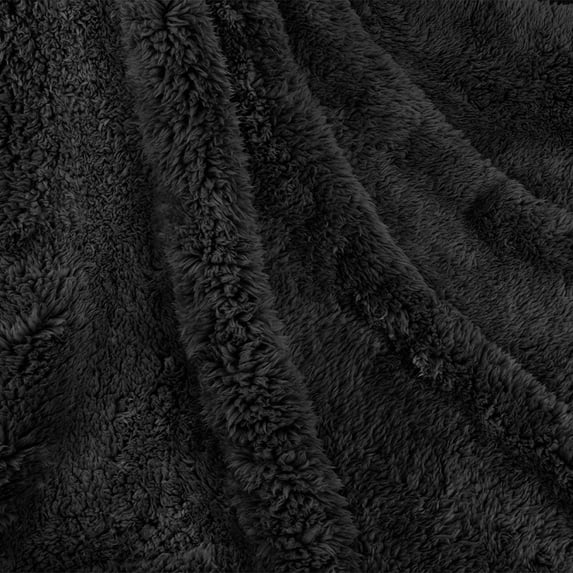 Waterproof Fleece Pet Blanket Medium - 29x40" - Black
