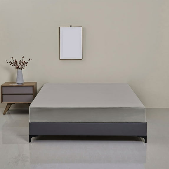 Waterproof Mattress Protector Cover | TPU Polyester Breathable Bed Sheet | Machine Washable Quick Dry | Gray 190x137cm (74.8x53.9in) | 1 Piece