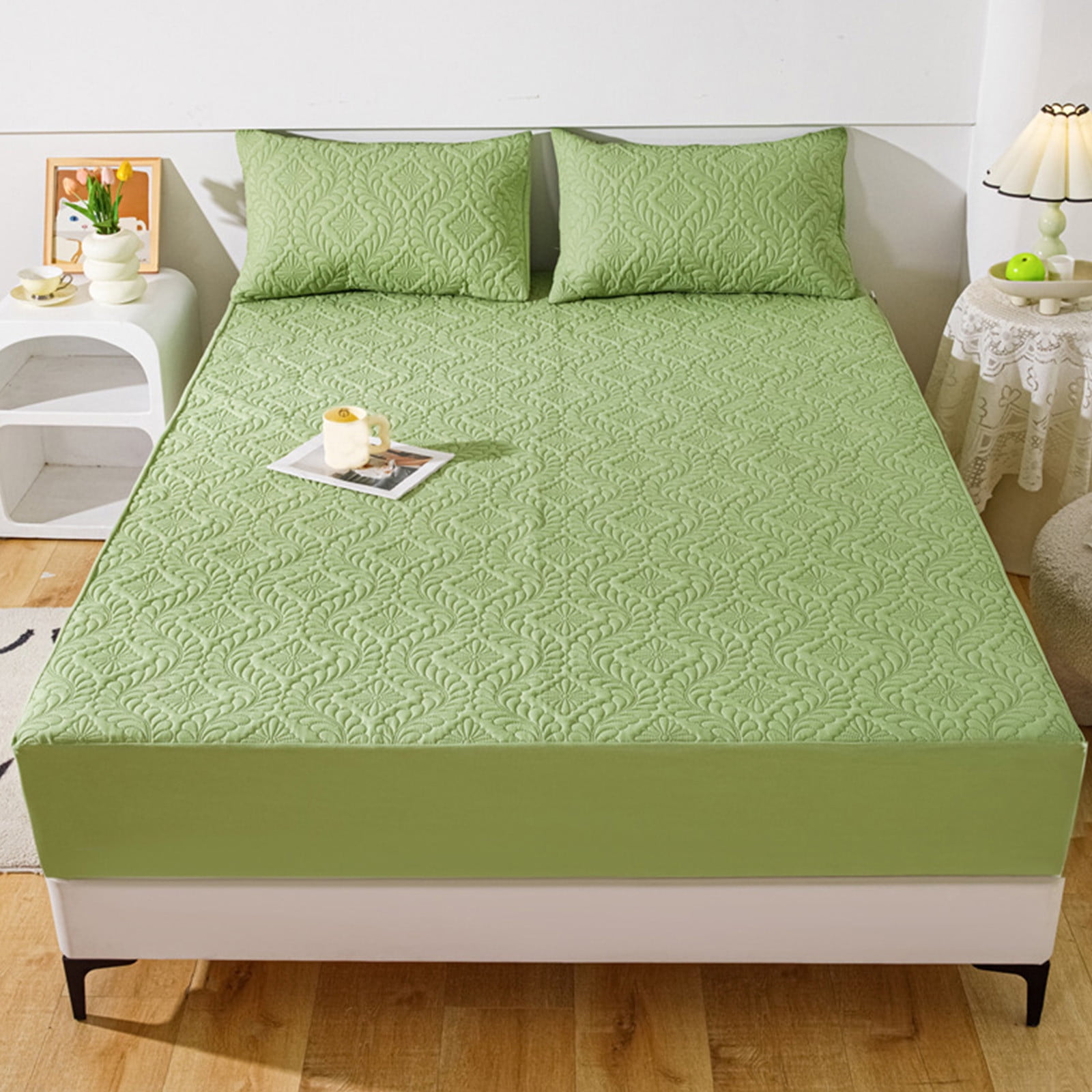 Waterproof Mattress Protector Laminated Bed Cover 6.6Ft x 6.6Ft, Watertight Breathable Hypoallergenic Easy Clean Mattress Encasement, Bedroom Home Bedding Guest Room Hotel Bed Hat Mattress Cover